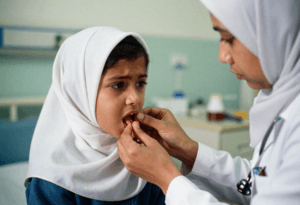 BAHAYA AMANDEL DAN KAPAN HARUS PERIKSA KE DOKTER THT?